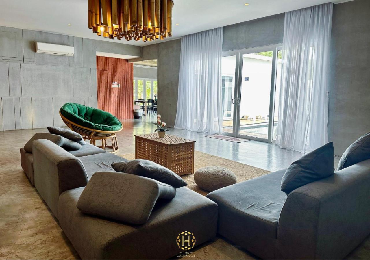 The Luxurious 245, A Famosa Melaka Villa Alor Gajah Exterior photo